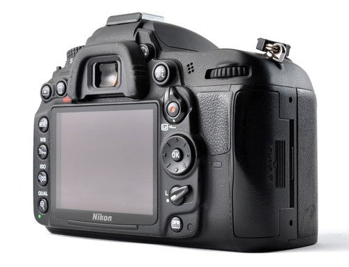 Nikon D7000 + AF-S DX VR 18-140mm Zoom Lens Kit 16.2MP Digital SLR Camera - Picture 14 of 24