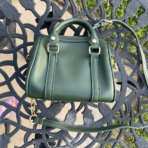 Isaac Mizrahi Mini Handbag/Purse W/Handle And Adjustable Strap Green Faux Leathe - Picture 2 of 11
