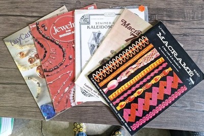 Vintage Craft Jewelry Books Lot Macrame Shrink Art Ribbon Resin Kaleidosco