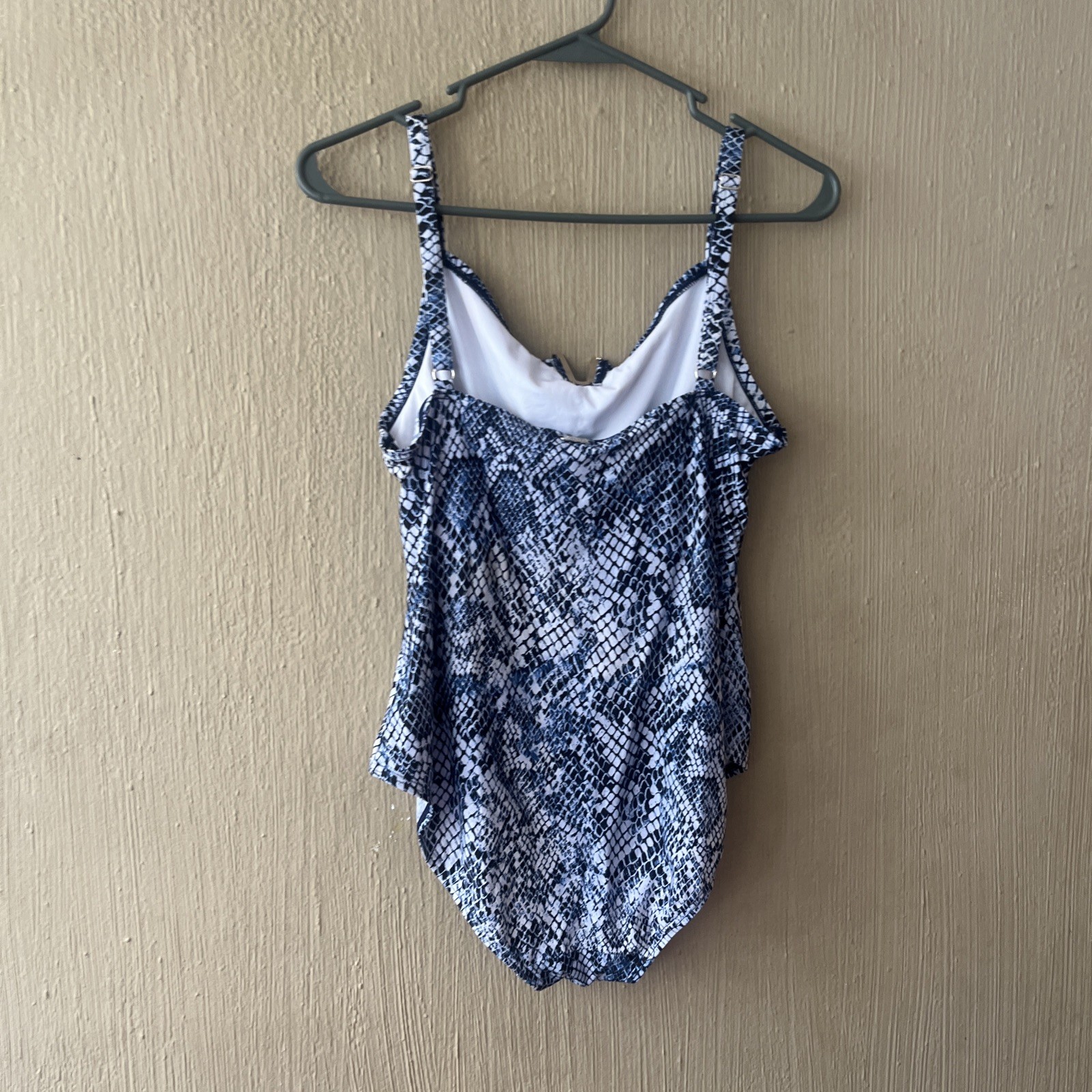 Calvin Klein Women's Python snake Print Blue  One… - image 7