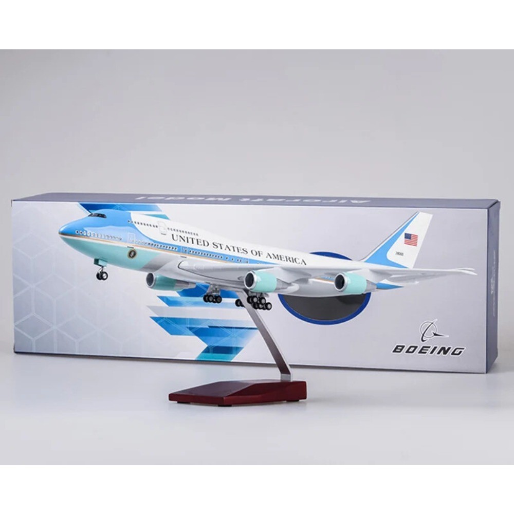 Maquette AIR FRANCE BOEING 747-400 en Métal au 1/200 F-GITD Série