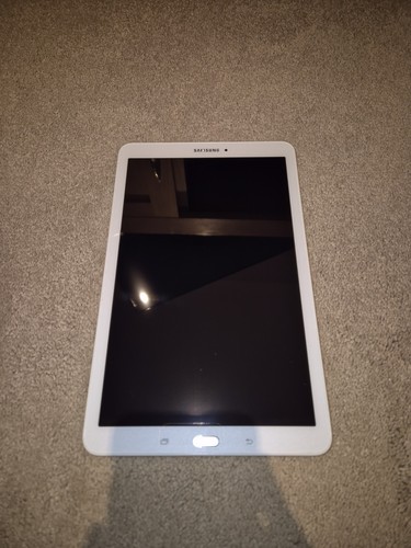 Samsung Galaxy Tab E - (White) - Picture 3 of 3