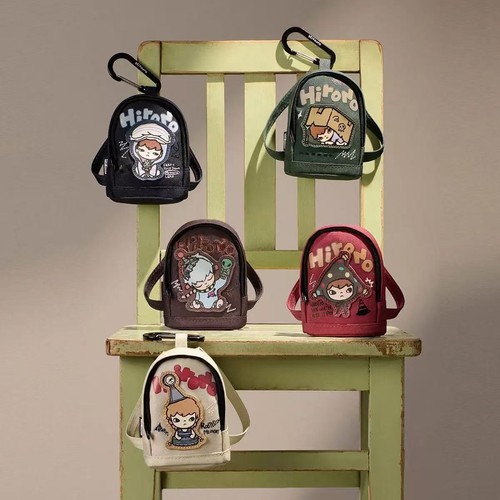 Autentica Hirono Echo Series - Mini Borsa Ciondolo Portachiavi Figura Confermata Regalo - Foto 10 di 21