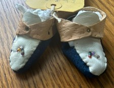 Vintage Native American Beaded Leather Baby Doll Indian Moccasins Shoes