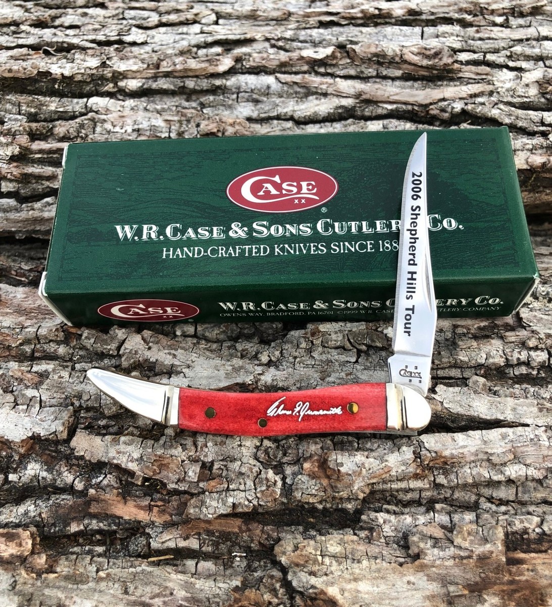 CASE XX *a SFO 2006 RED/NATURAL TOUR SMALL TEXAS TOOTHPICK KNIFE