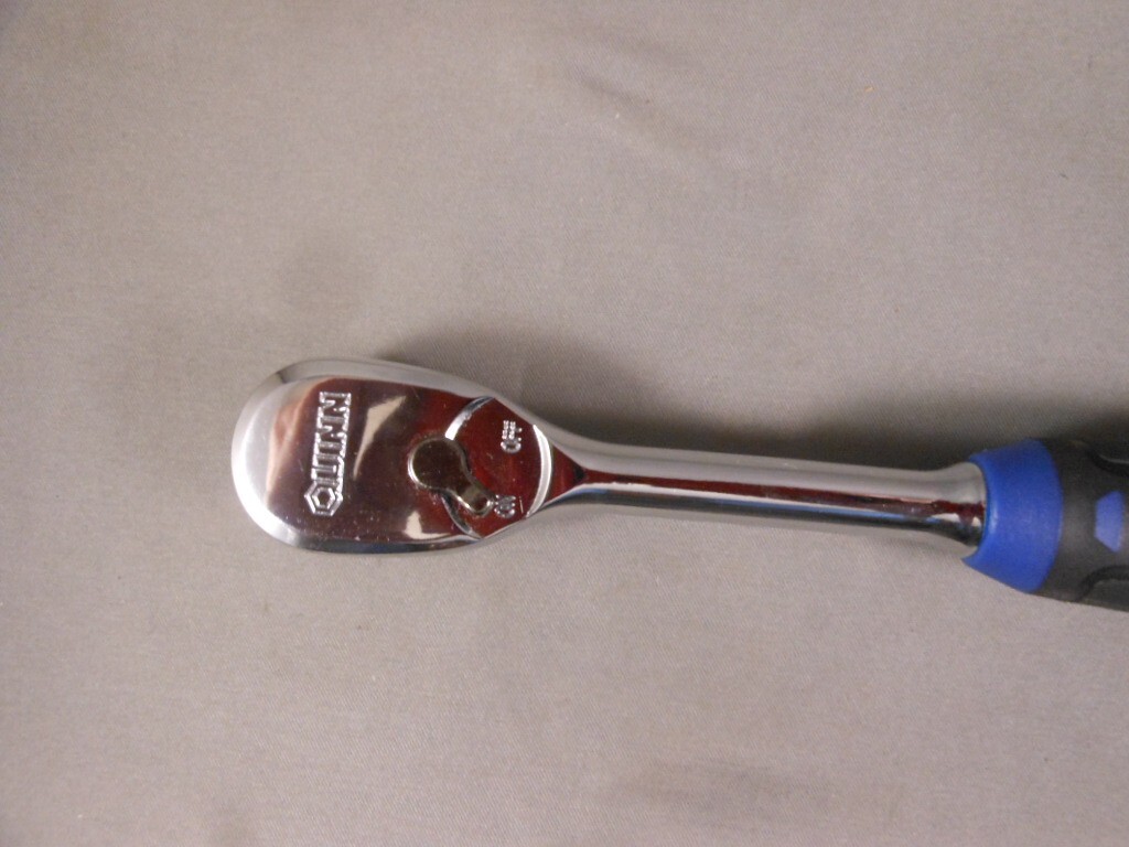 New Quinn 70590 1/4" 90 tooth Comfort Grip Low Profile Pear Head Ratchet Wrench