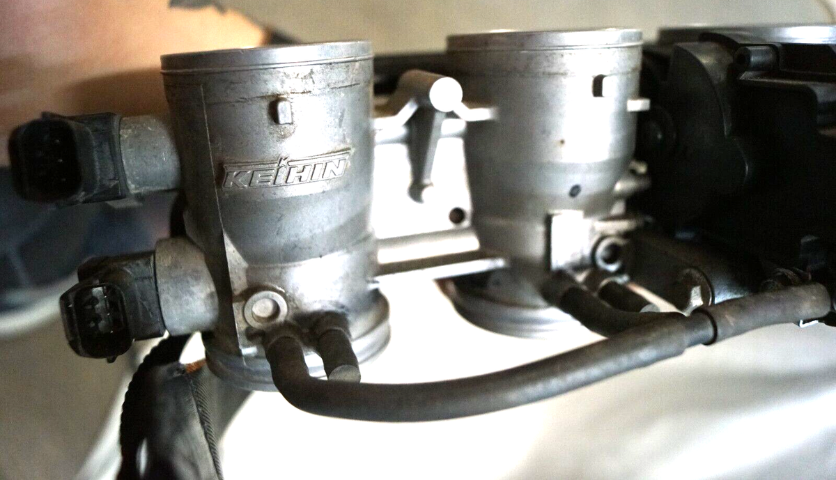 07 Kawasaki Ninja ZX6R Throttle Body Fuel Injector Rail TPS OEM