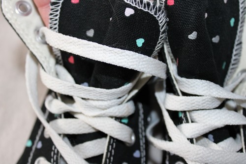 CONVERSE ALL STAR LOVE HEART HIGH TOP TRAINERS BLACK SIZE 2 UK 34 EU GIRLS A14 - Picture 3 of 9