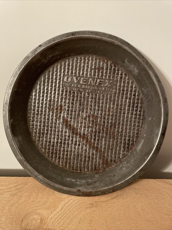 Vintage Ovenex “The New Baking Metal” Waffle Bottom Pie Pan 8” Pat. No. 207/75/.