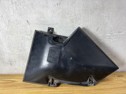 Cabin air filter housing