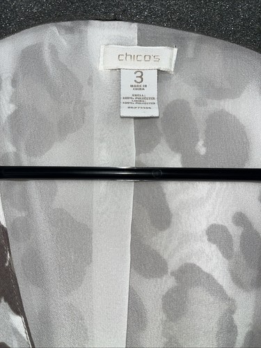 Chicos Talla 3 Animal Print Chaqueta Abierta Ligera, Mangas 3/4, Bolsillos con Cremallera - Imagen 2 de 5