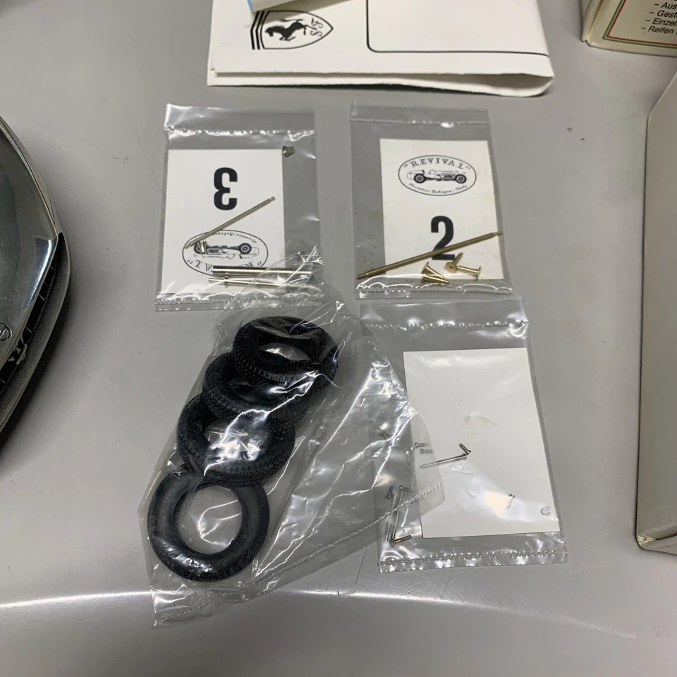 REVIVAL FERRARI 500 1953 ‘Le Grand Prix’ 1/20 Modellino Auto Collezione | NUOVO - Immagine 4 di 4