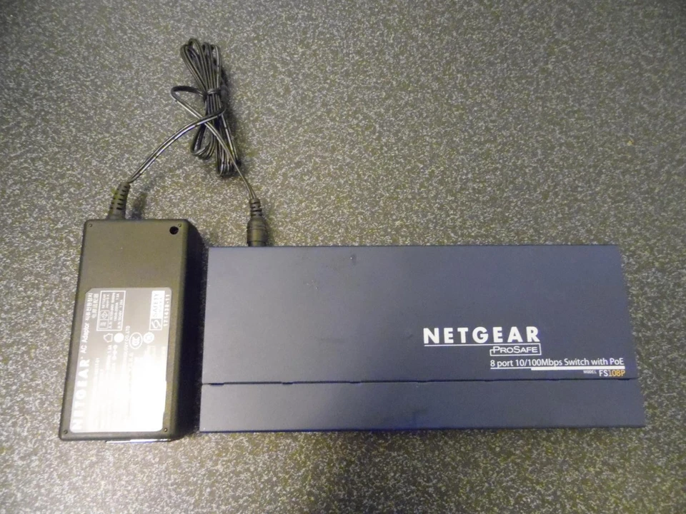 NETGEAR ProSafe FS108P 8 Port 10/100  Switch mit 4 Port PoE 