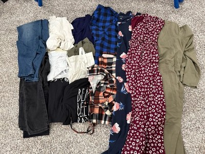 Women s Maternity Clothing Lot Size Medium - 14 Pieces! *read* 