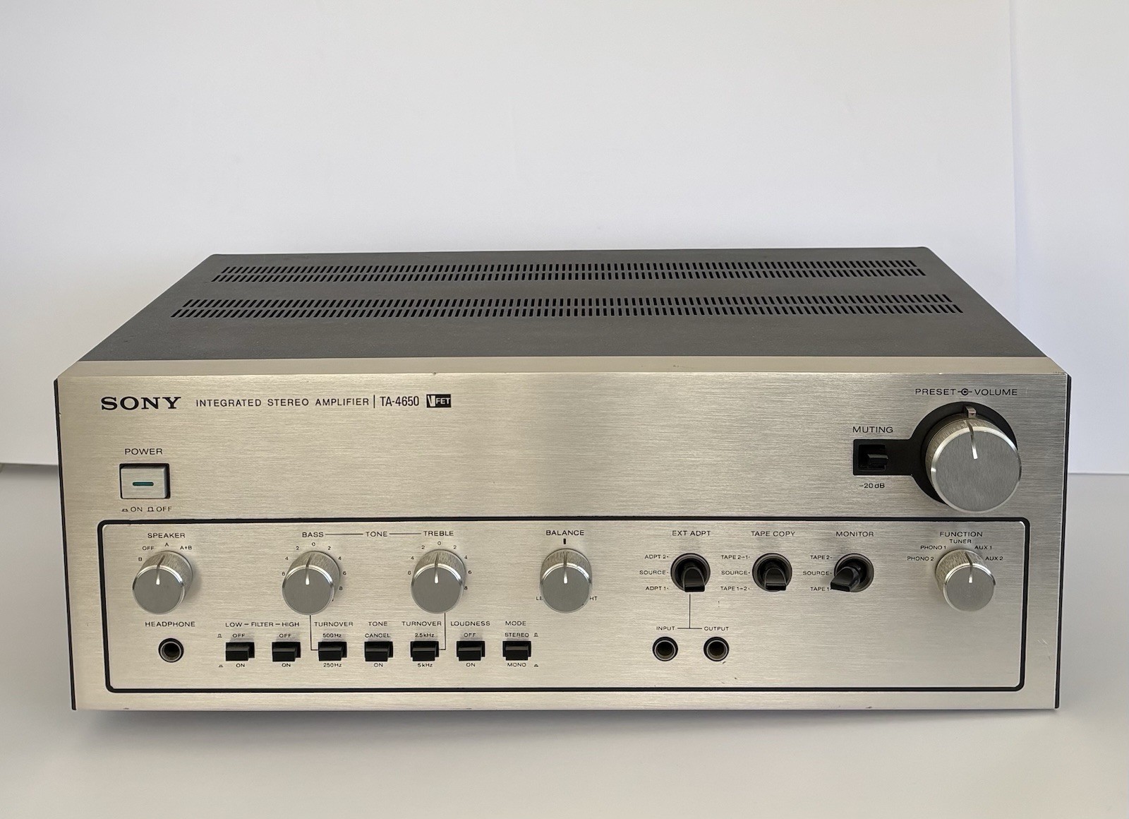 Sony TA-4650 Integrated Stereo Vintage Amplifier Great Worki