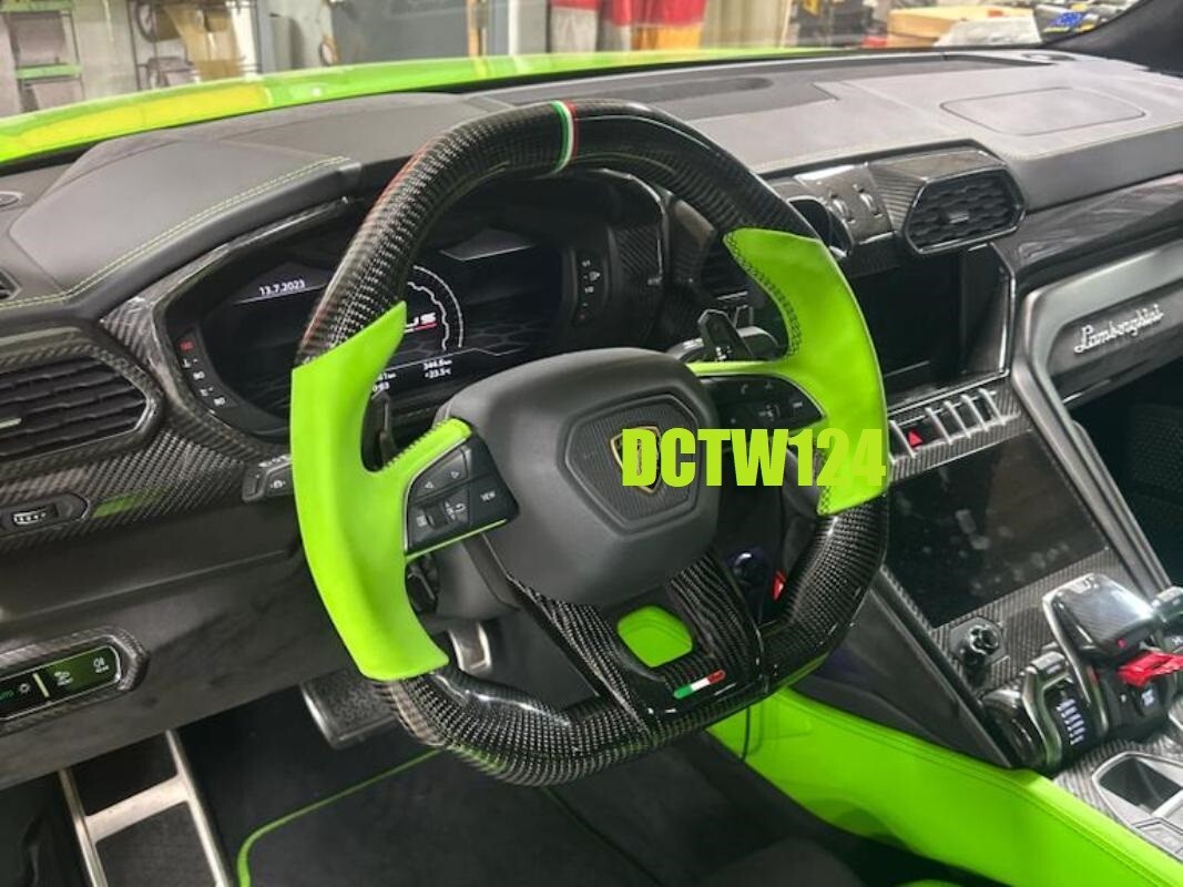 Real Carbon steering wheel bottom U trim Lamborghini URUS 18~ replacement NEW