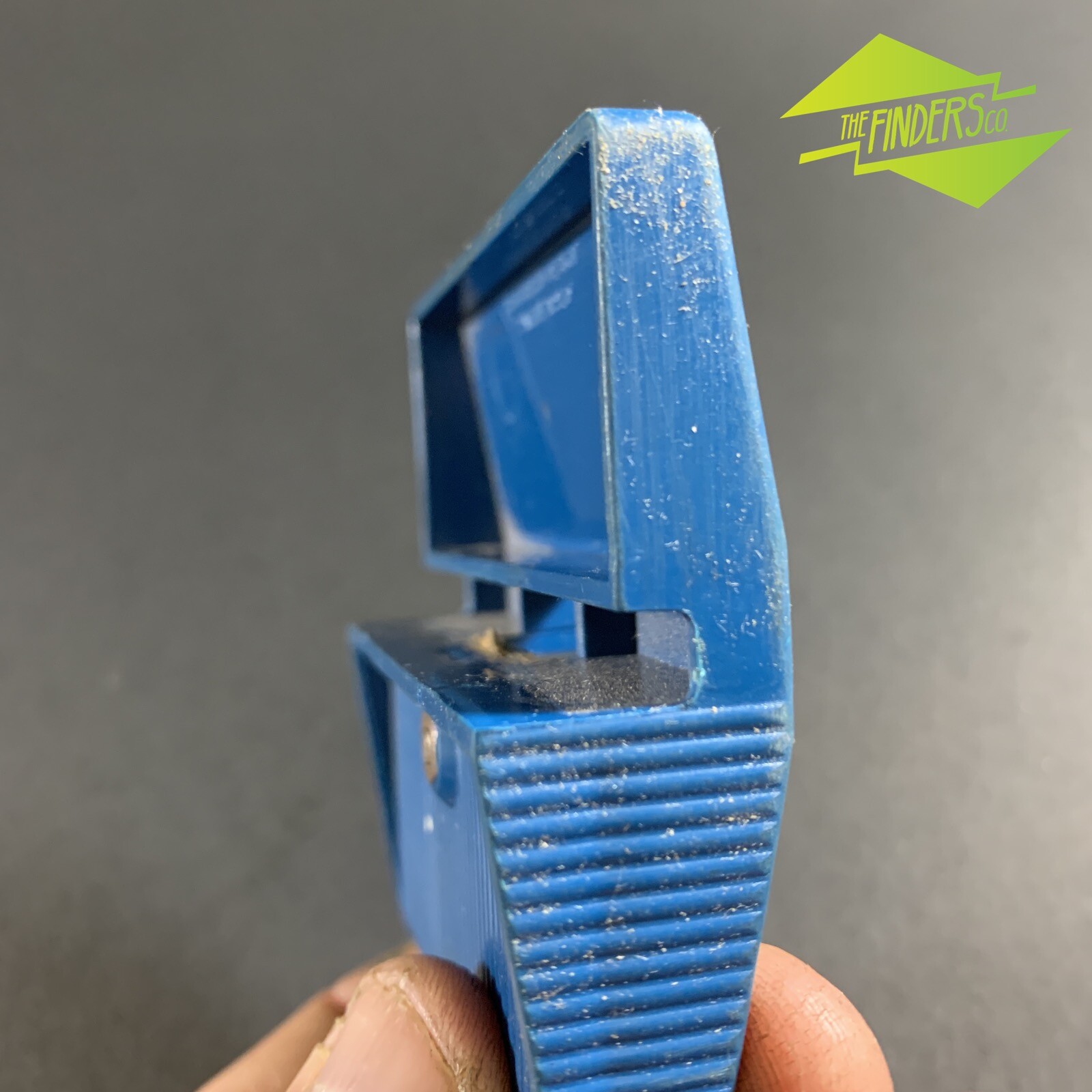 LOT X2 VINTAGE 'PLASPLUGS' LAMINATED & IRONON EDGE TRIMMERS BENCH