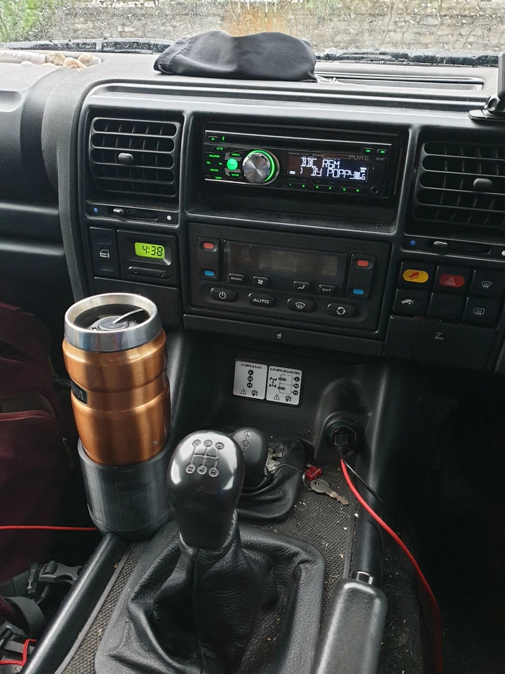 Land Rover Discovery Cup Holders NAS style TDI TD5 V8 for Discovery 1 and 2  - Image 3 of 4