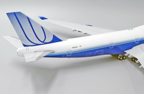 JC Wings 1:200 United Airlines Boeing B747-400 'Old Colours - Flaps Up' N104UA - Picture 8 of 12