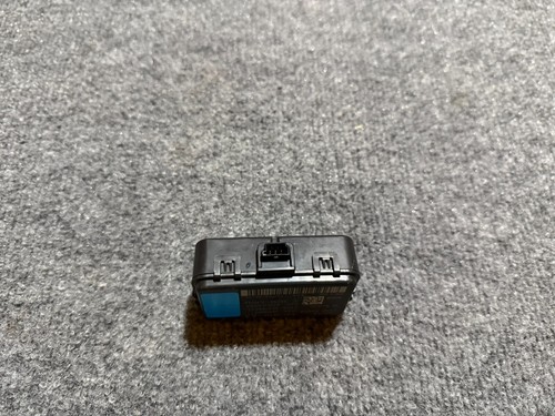 2011 Land Rover L319 LR4 Anti-Theft Keyless Entry Receiver Module LR012397 OEM - Picture 3 of 5