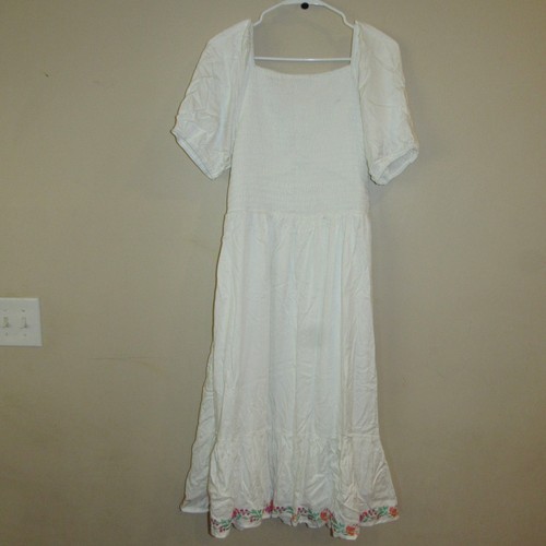 NWT Polagram Ivory Floral Embroidered Midi Dress L Cottagecore Smocked Peasant - Picture 3 of 4