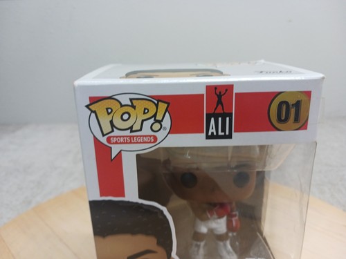 2019 Muhammed Ali Funko POP - Picture 2 of 10