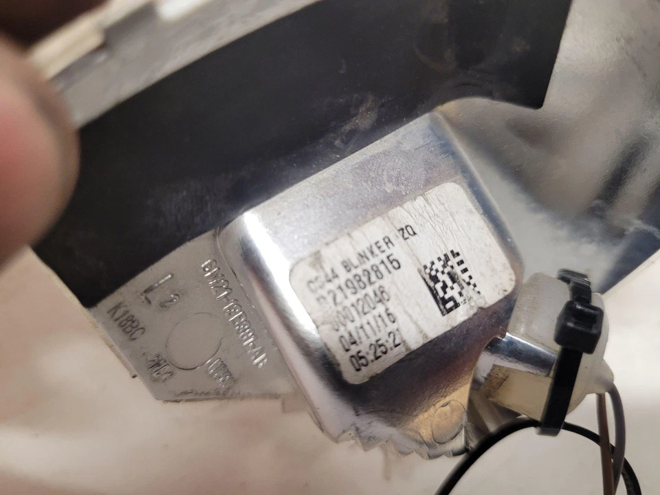 FORD C-MAX II DXA/CB7, DXA/CEU indicatore di direzione sullo specchio porta anteriore sinistro 28684184 - Immagine 4 di 4