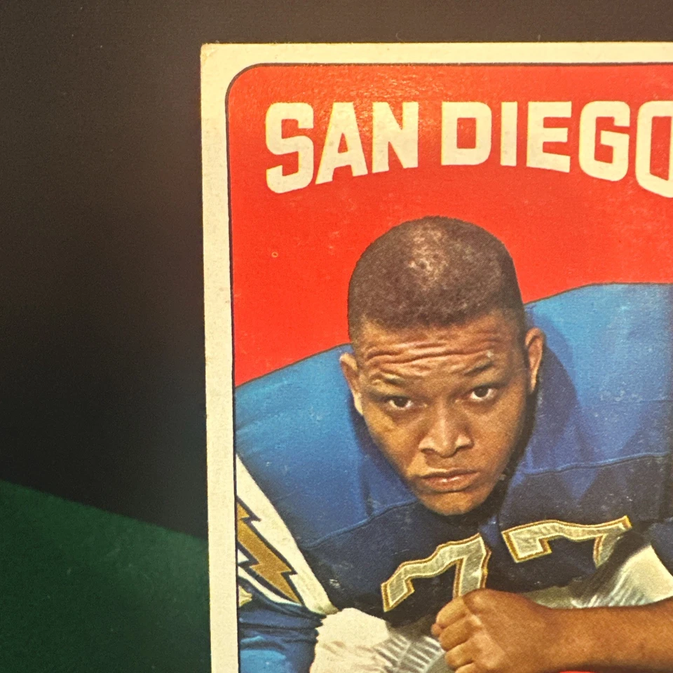 Ernie Ladd Los Angeles Chargers 1965 Topps Football Card - Image 2 of 4