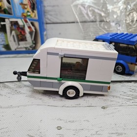 LEGO City Van And Caravan 60117 Set 2016 Car Trailer Minifigs Incomplete Read
