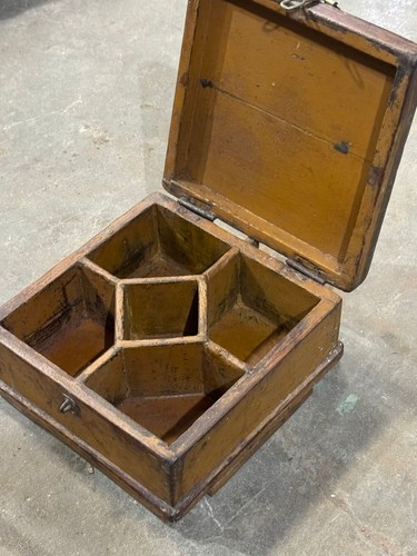 Vintage Wooden Large Size Storage Chest Compartment Box Original Hand Crafted - 第 12/14 張圖片