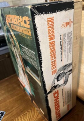 LEATHERFACE THE TEXAS CHAINSAW MASSACRE MODEL KIT 1/8 Scale