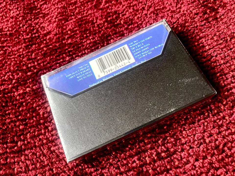 MADONNA SEALED SPAIN ONLY TRUE BLUE CASSETTE TAPE WITH TITLE GRAPHICS WEA EU LP - Image 3 of 4