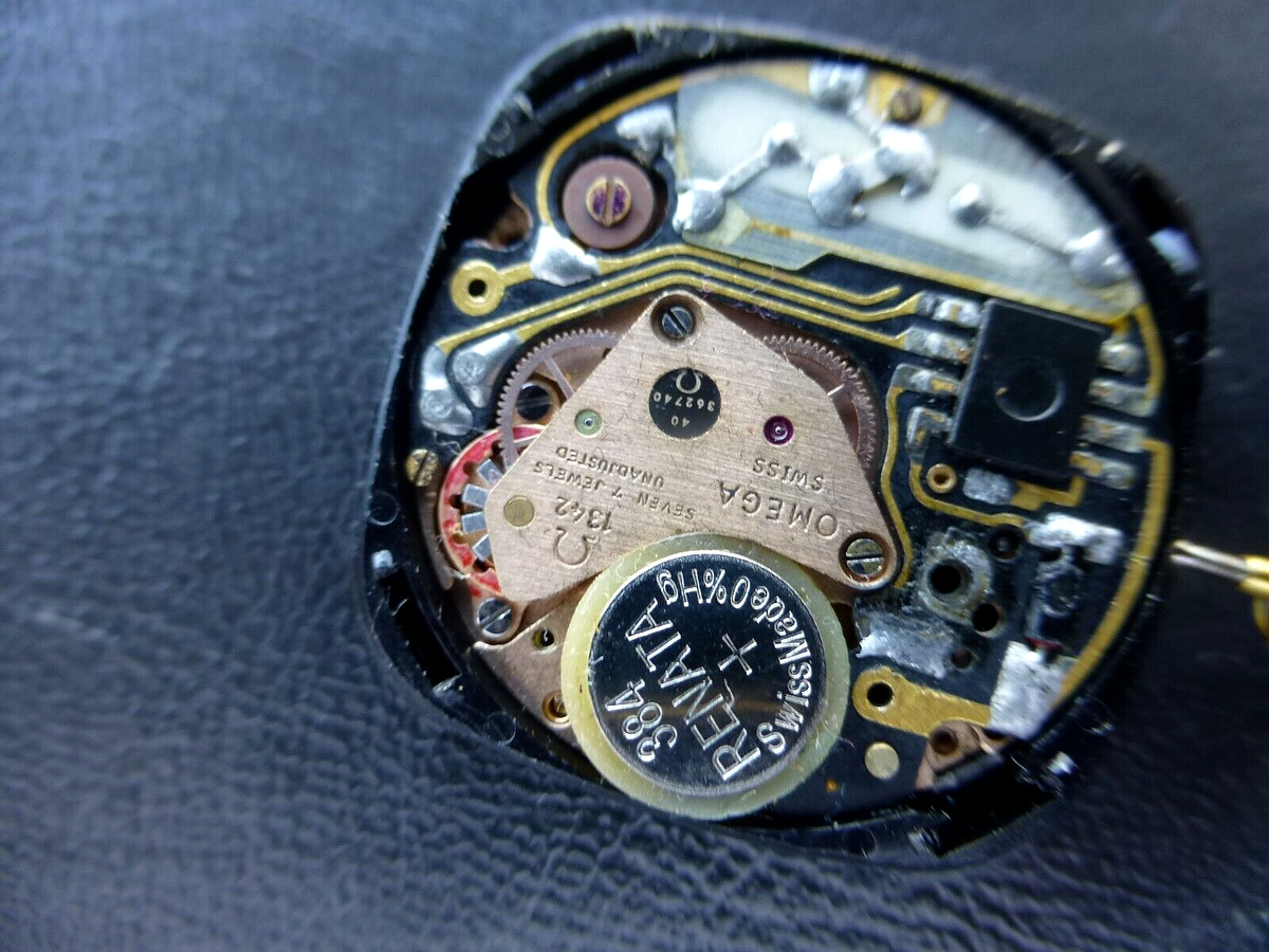 OMEGA DE VILLE QUARTZ MOVEMENT CAL.1342 FOR PARTS. | eBay OMEGA DE VILLE QUARTZ MOVEMENT CAL.1342 FOR PARTS. | eBay