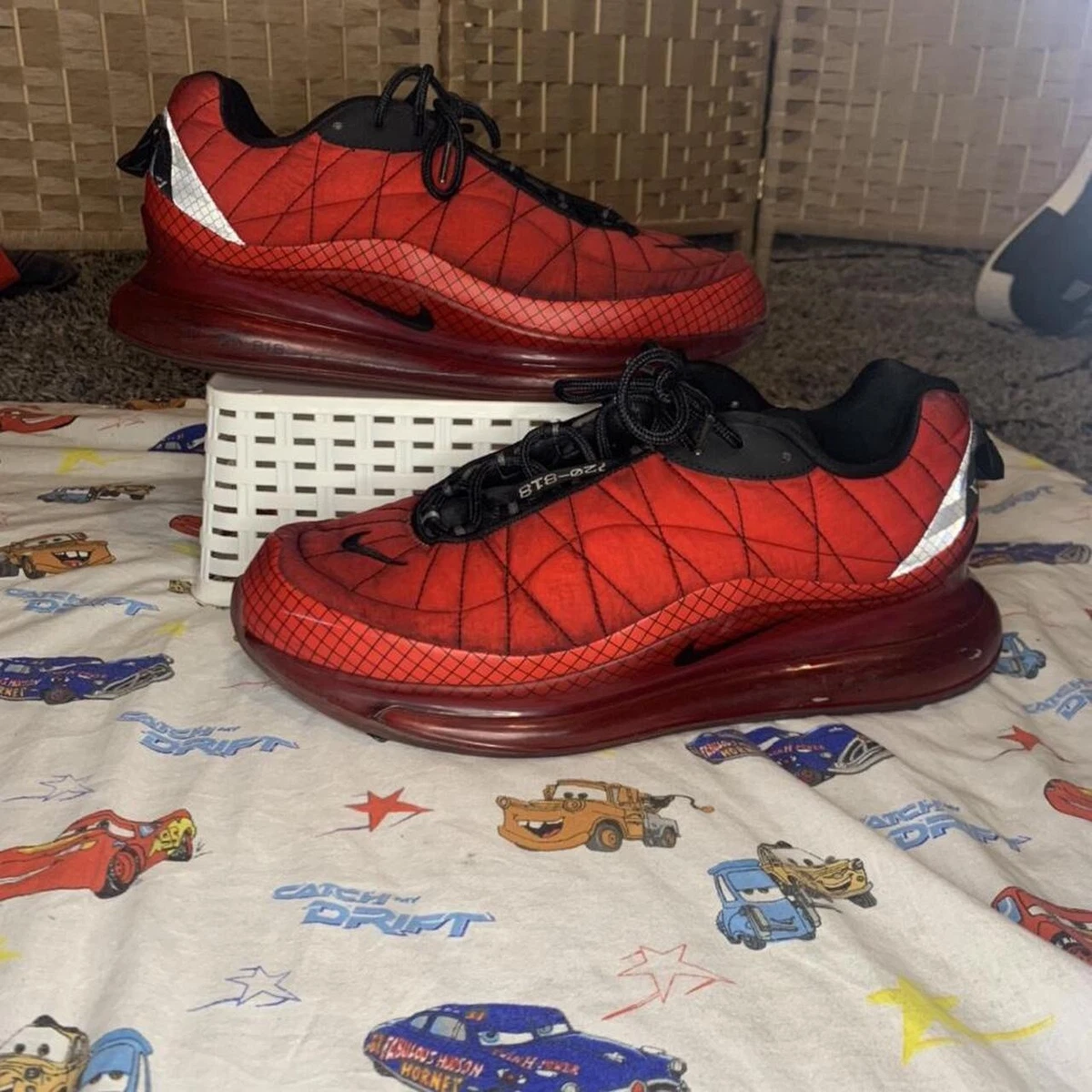 720 nike rojas hot sale