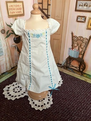 American Girl Doll Caroline Nightgown, Retired And Hard To Find - WOW!
