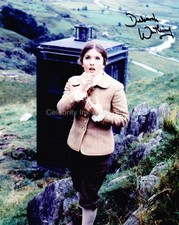 DEBORAH WATLING as Victoria Waterfield - Doctor Who GENUINE SIGNED AUTOGRAPH