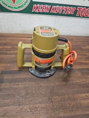 i31- Vintage Black & Decker 5/8 HP Router Double Insulated 7600 Working