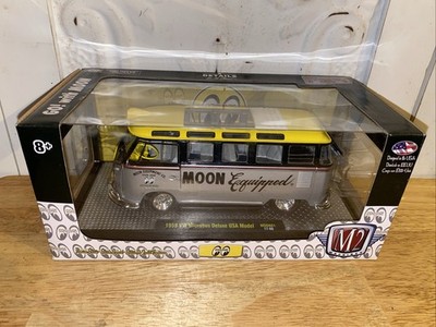 M2 MACHINES MOON EQUIPPED 1959 VW MICROBUS DELUXE USA MODEL
