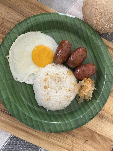 KAMAYAN 10" Paper Plates Banana Leaf Design Leak-Resistant Recyclable (10 Pcs) - Picture 2 of 7