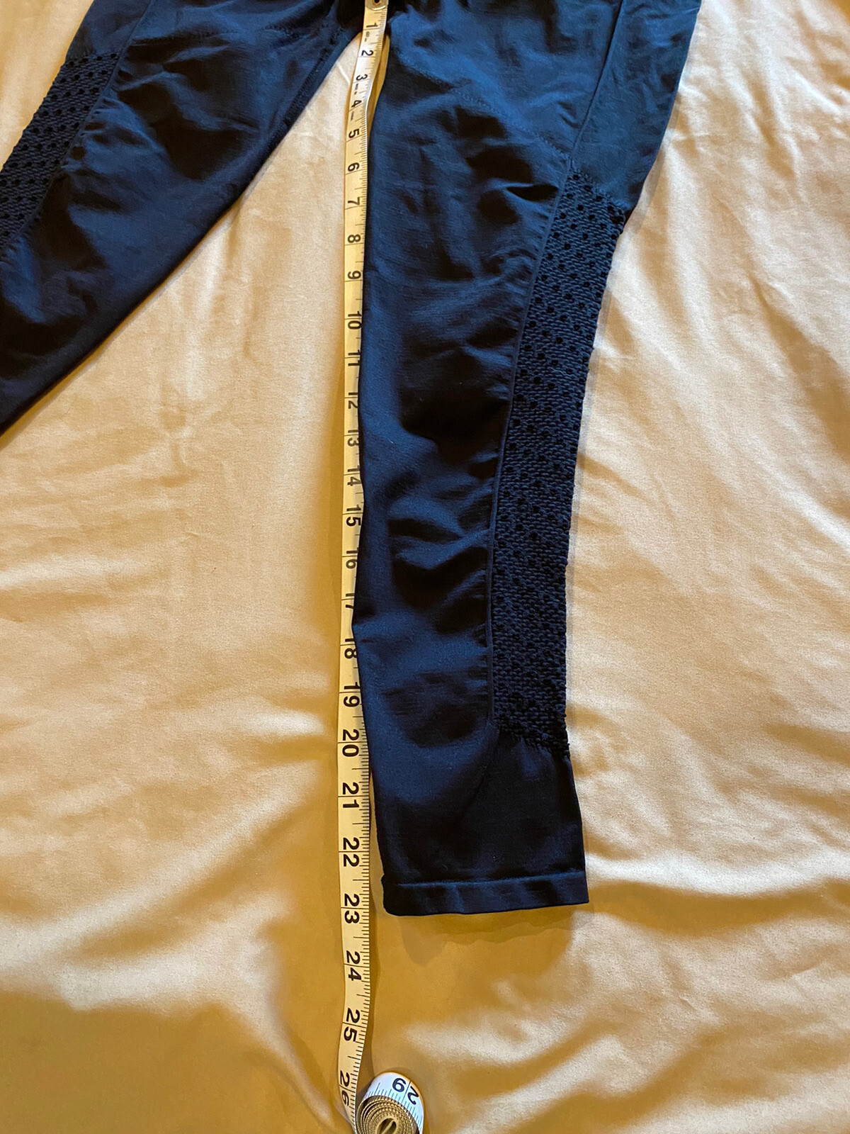 Fabletics Women's Medium Sync High-Waisted Perfor… - image 3