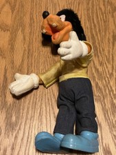 Goofy the Dog  Walt Disney  260mm High Foam flexible  white hands blue shoes