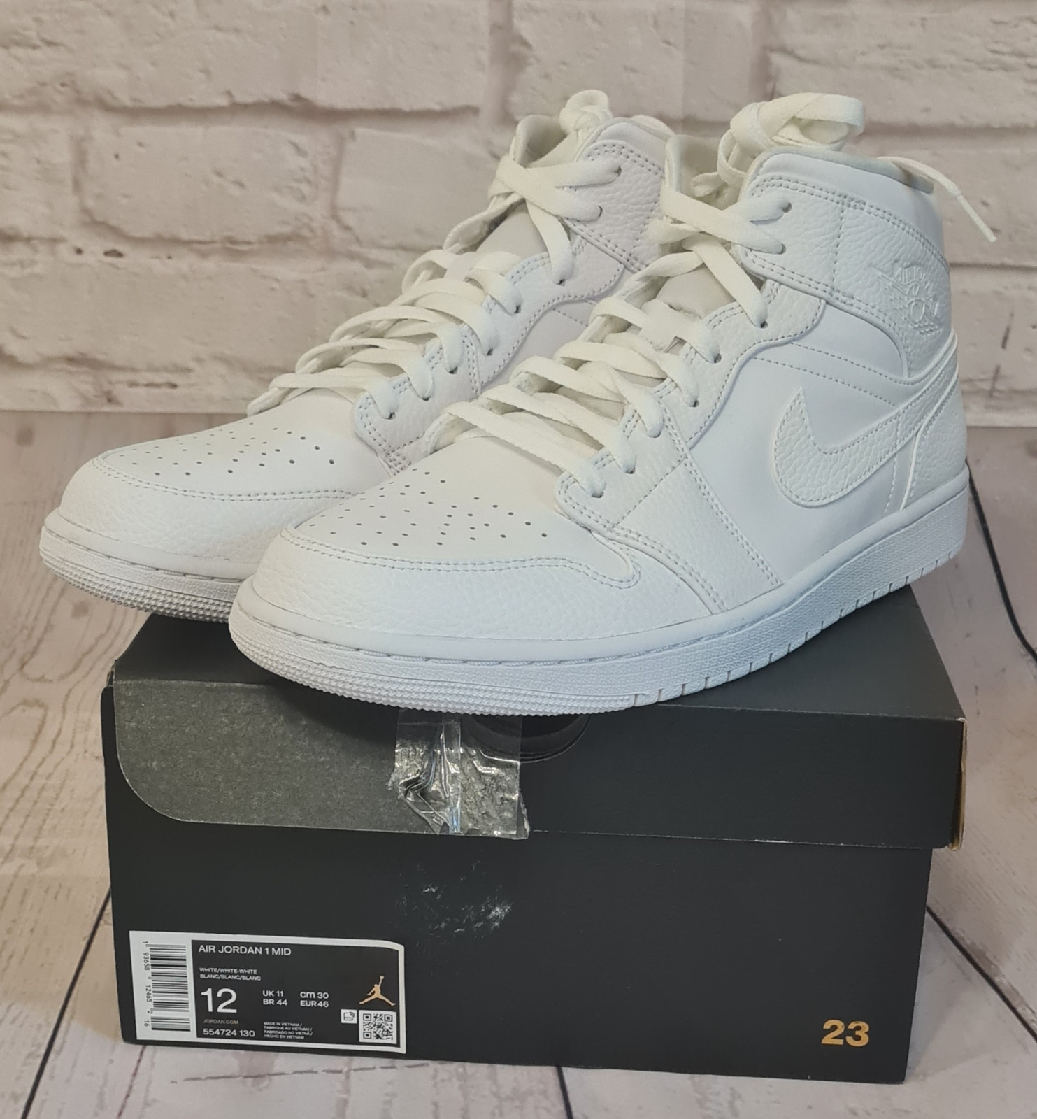Nike Mens Air Jordan 1 Mid Top Triple White 554724 Trainers Sneakers UK 11  EU 46 193658124652 | eBay