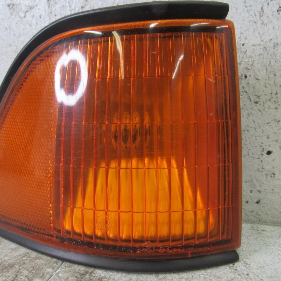 91 92 93 94 95 Acclaim Spirit Driver Corner Park Light Park Lamp-turn Signal - Image 2 of 4