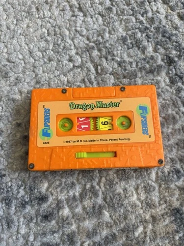 VTG 1987 Milton Bradley Flipsiders Pocket Game Dragon Master Orange INCOMPLETE