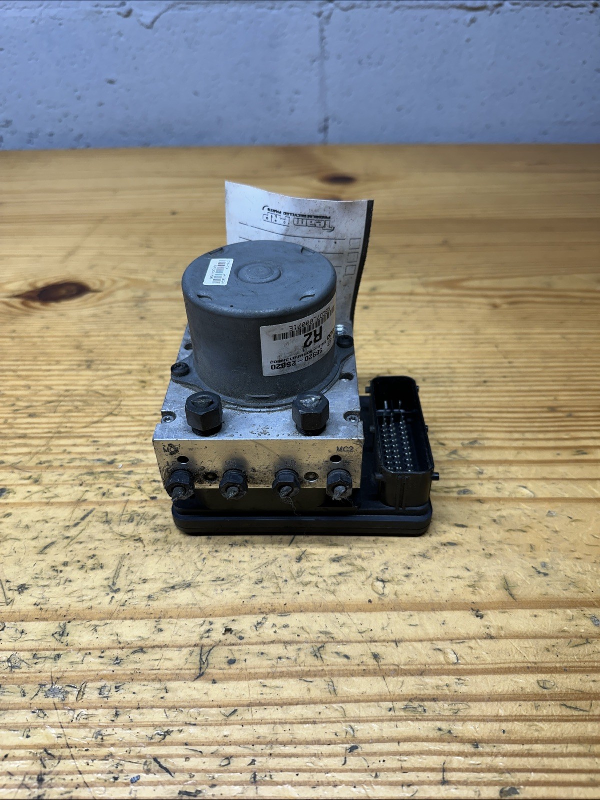 14-15 HYUNDAI TUCSON Anti-Lock Brake Part Actuator And Pump Assembly 589202S820