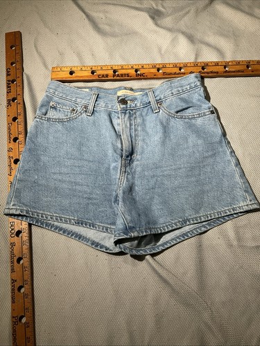 Levis Premium Mid Length Shorts Womens Size 26 80s Mom Denim Casual Pants