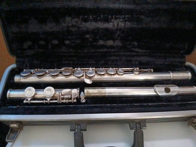 SELMER BUNDY II USA SILVER PLATED FLUTE WITH HARD SELMER CARRY CASE 331306