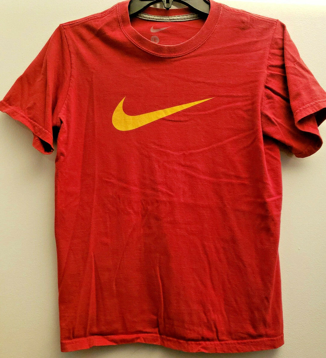 green nike 200