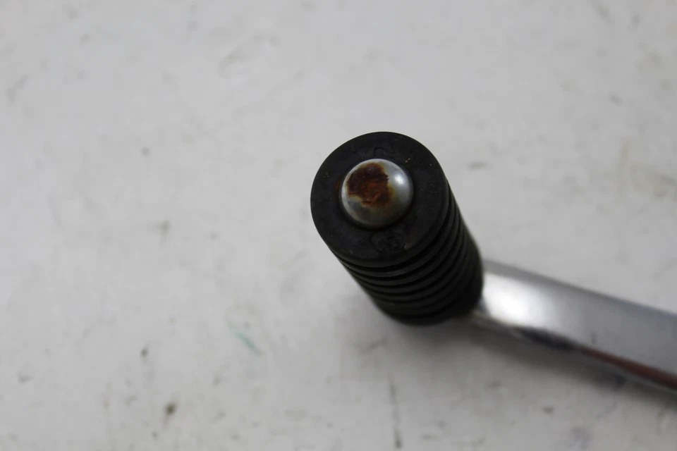 Pedal de câmbio 92-09 INTRUDER 800 VS800 BOULEVARD S50 FABRICANTE DE EQUIPAMENTO ORIGINAL - Imagem 3 de 4