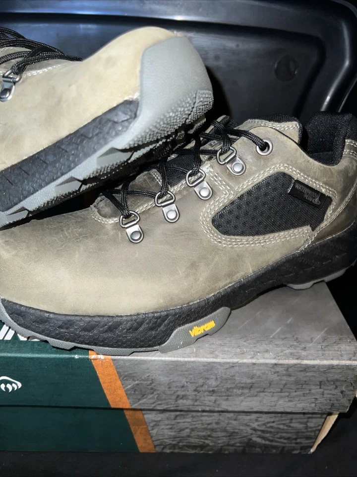 New Wolverine Hiking Shoes Boots Vibram Sole Water Proof Shoes 7.5 Hunting Boot - Image 2 of 4